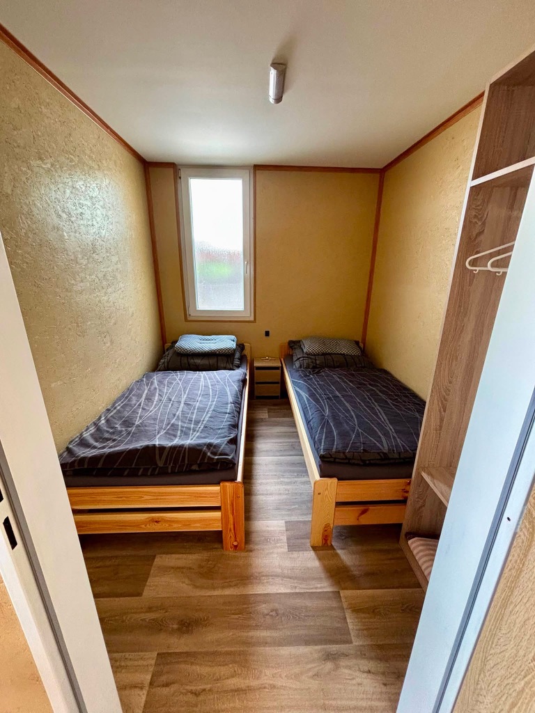 Schlafzimmer mit Doppelbett